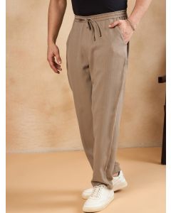 Men Relaxed High-Rise Trouser