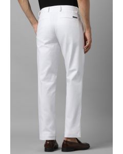 Men White Slim Fit Solid Flat Front Formal Trousers